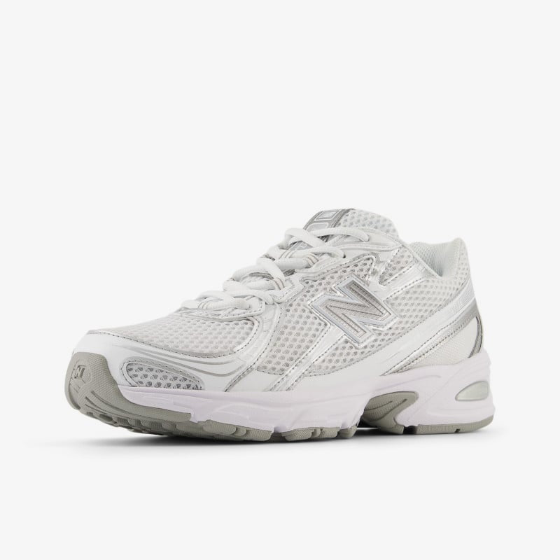 New balance 740 לבן כסוף