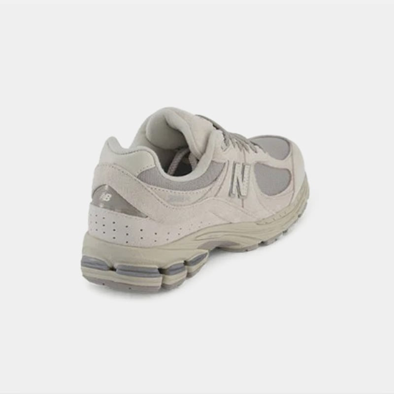 New balance 2002 בג׳