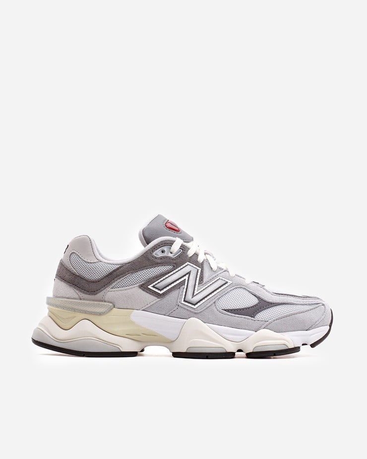 New balance 9060 אפור בהיר